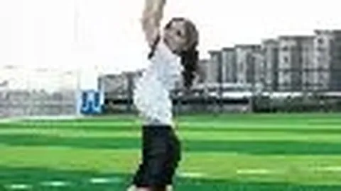 山东泰山队门将韩镕泽转会青岛海牛队，成为自由球员加盟。