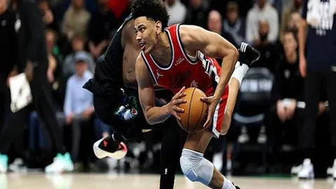 火箭连胜势头强劲，12胜1负稳居次席：全员爆发领先太阳42分，附加赛边缘渐行渐远